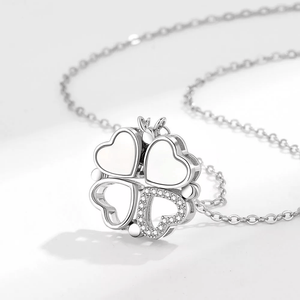 Folding Magnetic Four Heart Leaf Clover Necklace